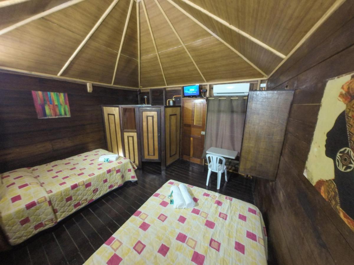 Chalet Castillo El Estor Kültér fotó